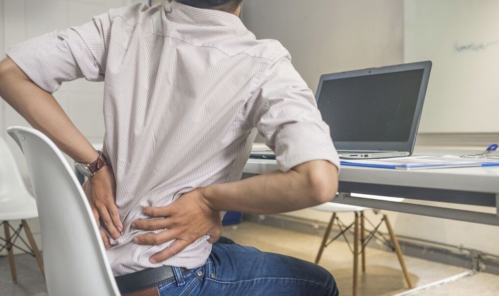 giảm đau lưng khi ngồi