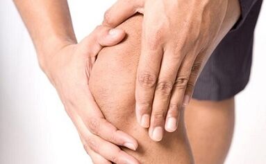 Các triệu chứng của bệnh khớp đầu gối